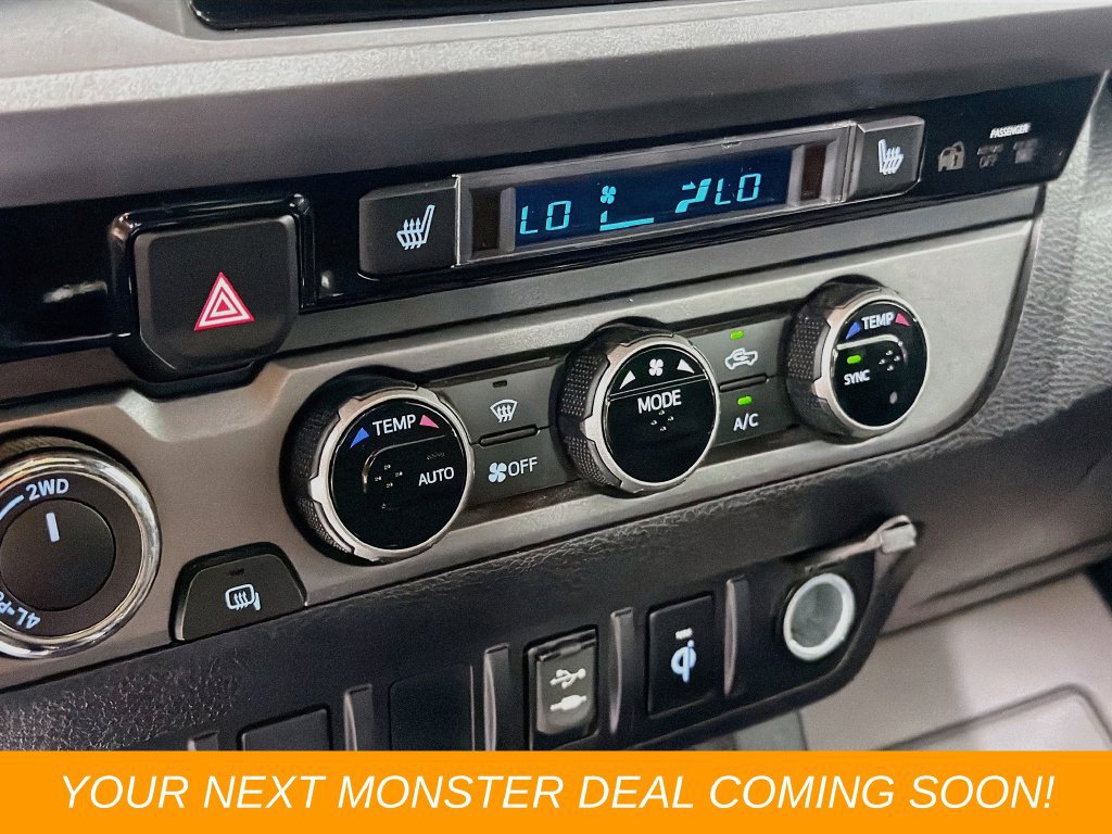 Used 2016 Toyota Tacoma TRD Sport AWD/4WD image 15