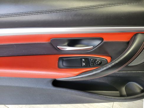 Used 2017 BMW M4 Coupe image 19