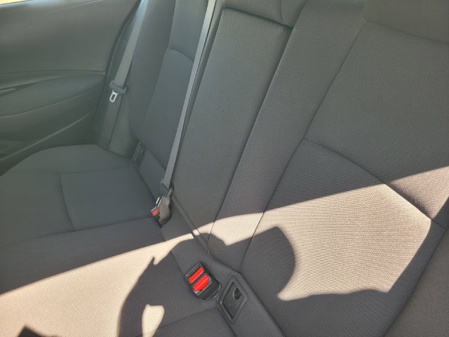 Used 2022 Toyota Corolla LE FWD image 15