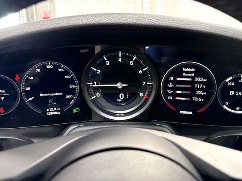 Used 2024 Porsche 911 Carrera T RWD image 23