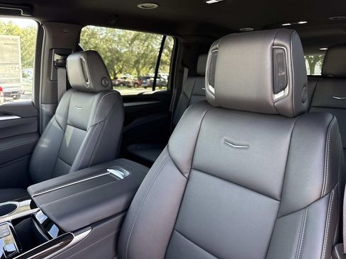 New 2026 Cadillac Escalade ESV 2WD w/ LPO, Floor Liner Package image 22