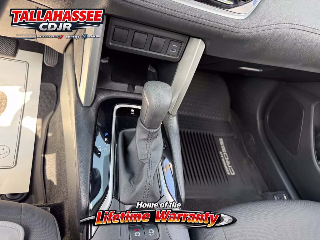 Used 2024 Toyota Corolla Cross LE FWD image 34