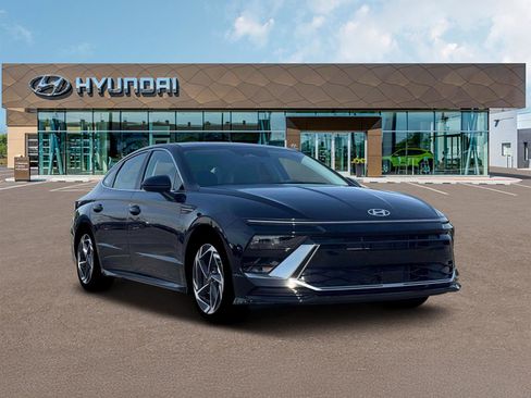 New 2026 Hyundai Sonata SEL AWD/4WD image 11