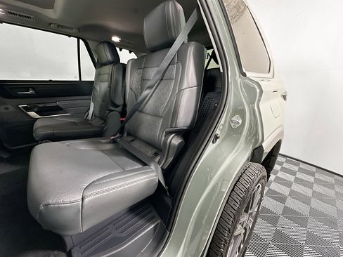 Used 2024 Toyota Sequoia Limited image 26