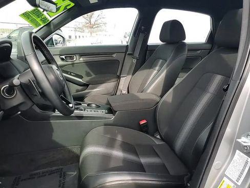 Used 2025 Honda Civic Sport image 12