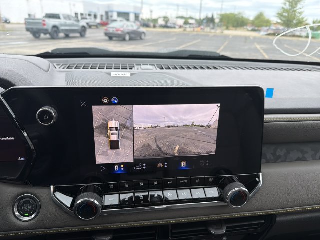 New 2026 Chevrolet Colorado ZR2 w/ Technology Package AWD/4WD image 19