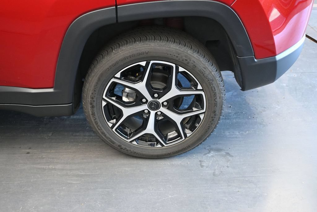 Used 2025 Jeep Compass Limited AWD/4WD image 13