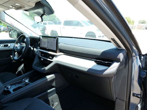 New 2026 Ford Explorer Active AWD/4WD image 11