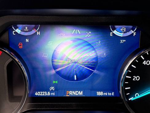 Used 2024 Ford Expedition Max XLT image 21