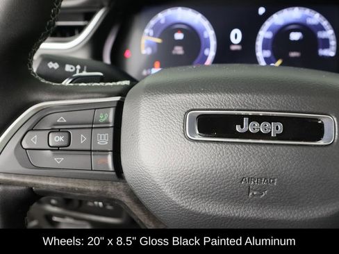 New 2025 Jeep Grand Cherokee Limited image 8