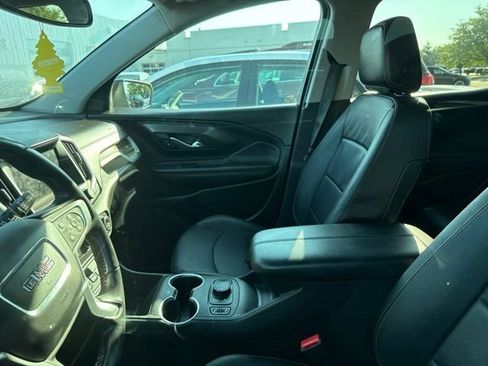Used 2021 GMC Terrain SLT w/ Infotainment Package II FWD image 9