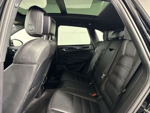 Used 2022 Porsche Macan S AWD/4WD image 21