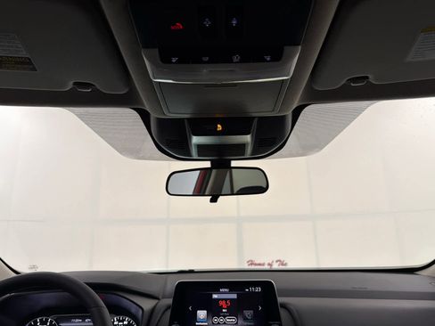 Used 2025 Nissan Rogue SV w/ SV Premium Package FWD image 20