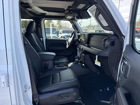 New 2026 Jeep Wrangler Unlimited Rubicon 392 image 30