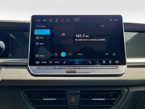 New 2026 Volkswagen Tiguan SE FWD image 17