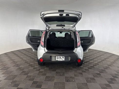 Used 2015 Kia Soul image 17