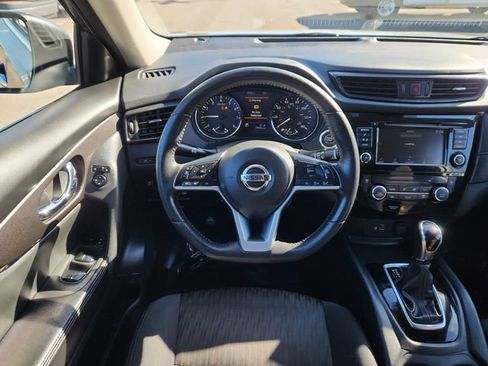 Used 2019 Nissan Rogue SV FWD image 22