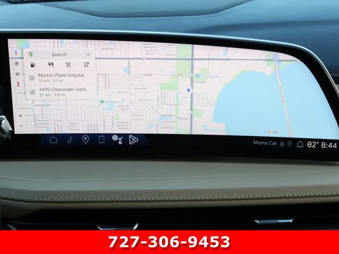 Used 2024 Cadillac XT4 Premium Luxury w/ Technology Package FWD image 3