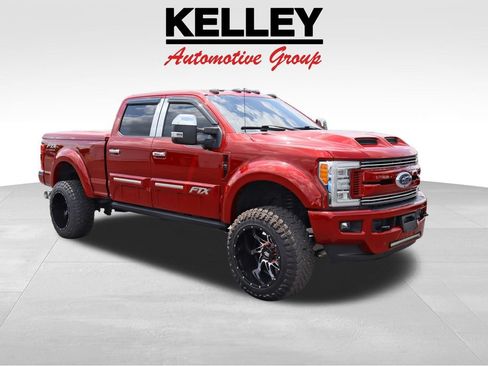 Used 2018 Ford F250 Lariat w/ Lariat Ultimate Package AWD/4WD image 1