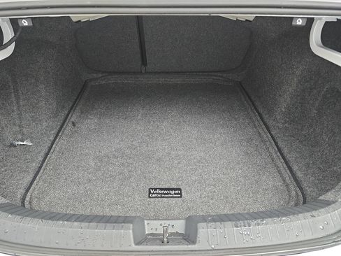 Certified 2025 Volkswagen Jetta Sport image 12