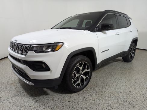 Used 2026 Jeep Compass Limited image 3