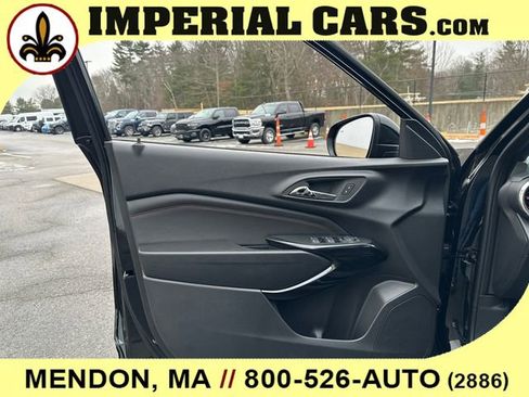 New 2026 Chevrolet Trax RS w/ Sunroof Package image 23