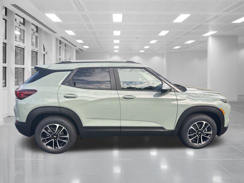 New 2026 Chevrolet TrailBlazer LT w/ Convenience Package image 4
