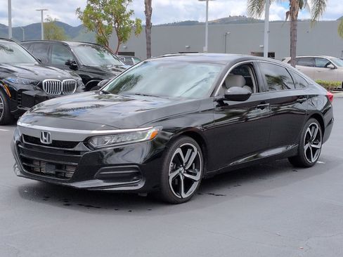 Used 2018 Honda Accord LX image 5
