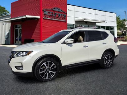 Used 2019 Nissan Rogue SL w/ Premium Package