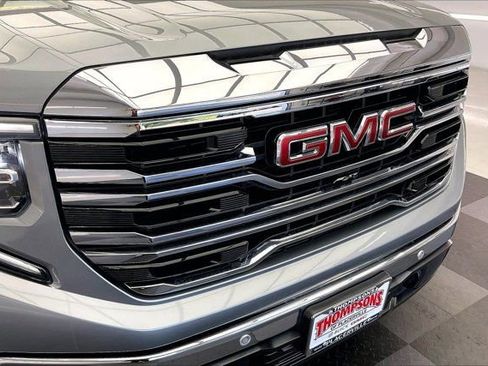 Used 2023 GMC Sierra 1500 SLT w/ SLT Premium Plus Package image 30