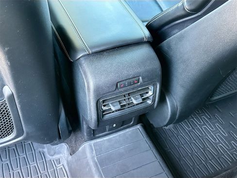 Used 2021 Lincoln Corsair AWD image 25