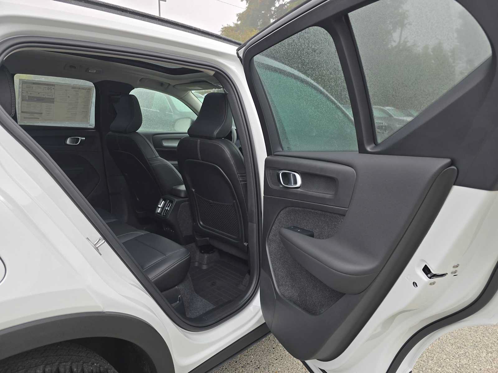Used 2026 Volvo XC40 B5 Plus w/ Protection Package Premier AWD/4WD image 13
