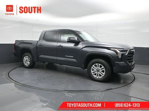 New 2026 Toyota Tundra SR5 w/ SR5 Premium Package image 4