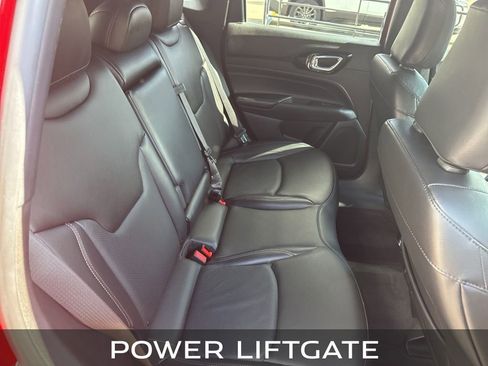 Used 2022 Jeep Compass Limited image 19