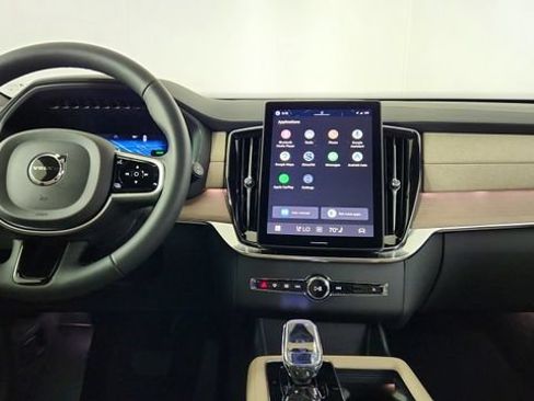 New 2026 Volvo XC90 T8 Plus w/ Protection Package Premier AWD/4WD image 26