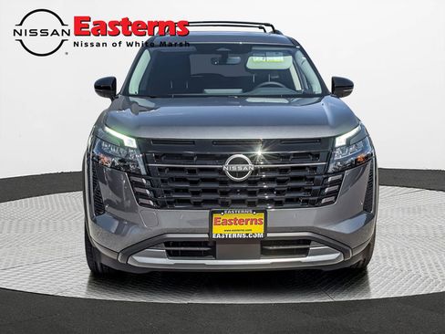 New 2026 Nissan Pathfinder SL image 4