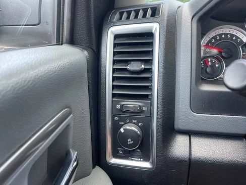 Used 2018 RAM 1500 Big Horn AWD/4WD image 31