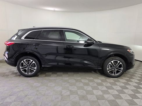 Certified 2025 Audi Q5 Premium w/ Convenience Package AWD/4WD image 8