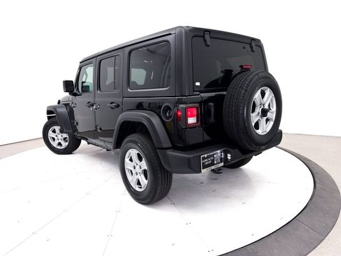Used 2022 Jeep Wrangler Unlimited Sport AWD/4WD image 2