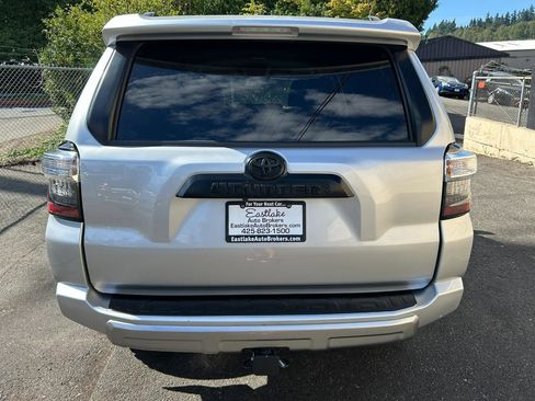 Used 2023 Toyota 4Runner TRD Off-Road AWD/4WD image 6