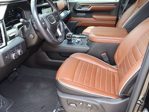 Used 2024 GMC Sierra 1500 Denali Ultimate AWD/4WD image 16