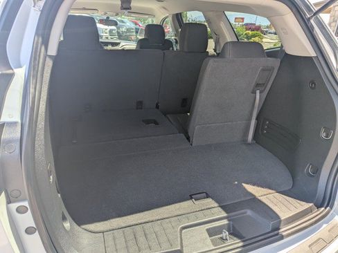 Used 2017 Chevrolet Traverse LT AWD/4WD image 26