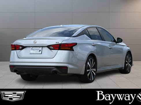 Used 2019 Nissan Altima 2.5 SR w/ SR Premium Package FWD image 5