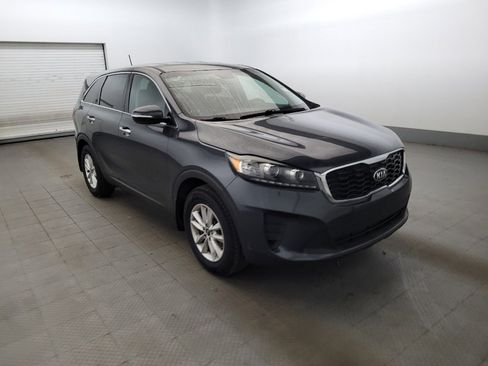 Used 2020 Kia Sorento LX FWD image 13
