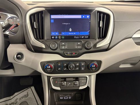 Used 2023 GMC Terrain SLT w/ Infotainment Package II FWD image 24