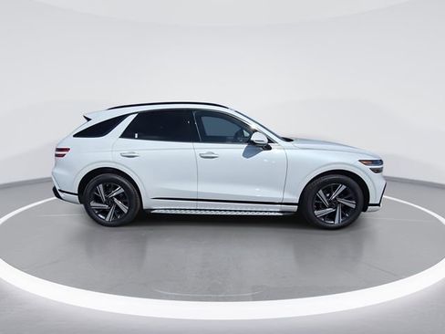New 2026 Genesis GV70 3.5T Sport Advanced AWD/4WD image 9