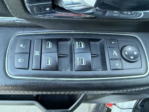 Used 2018 RAM 1500 Laramie w/ Convenience Group image 10