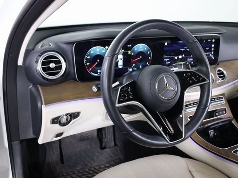 Certified 2022 Mercedes-Benz E 350 4MATIC Sedan image 35