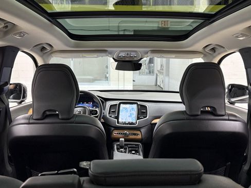 Used 2023 Volvo XC90 B6 Plus w/ Protection Package image 38