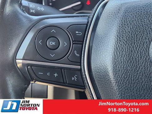 Used 2019 Toyota Camry XLE FWD image 28